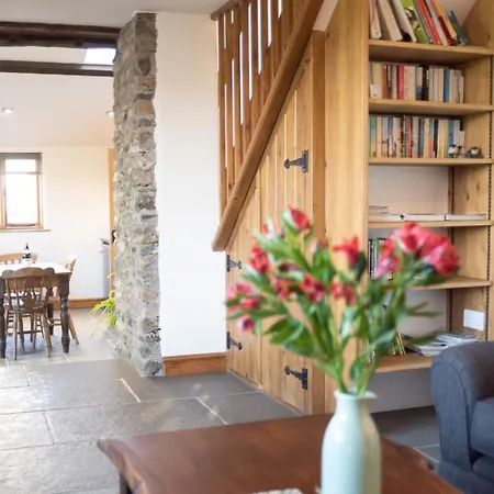 2 Bed In Windermere 95346