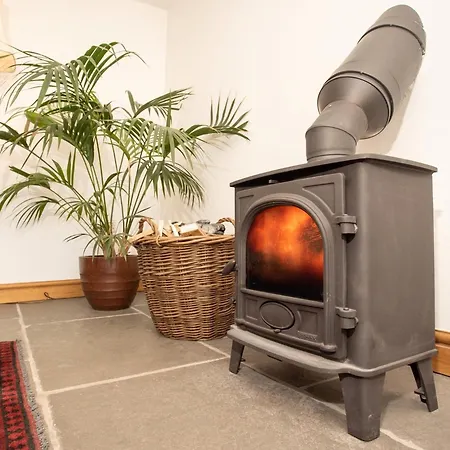 2 Bed In Windermere 95346 *