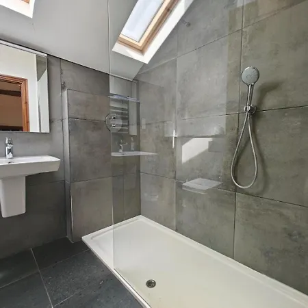 2 Bed In Windermere 95346 Prázdninový dům *