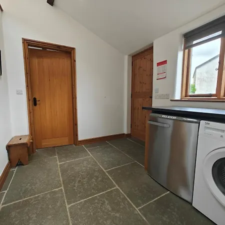 2 Bed In Windermere 95346 *